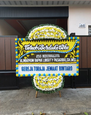 Papan Bunga Duka di Rijali